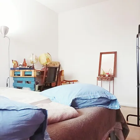 Проживание в семье D'hotes - Book A Rest Paris Лонжюмо